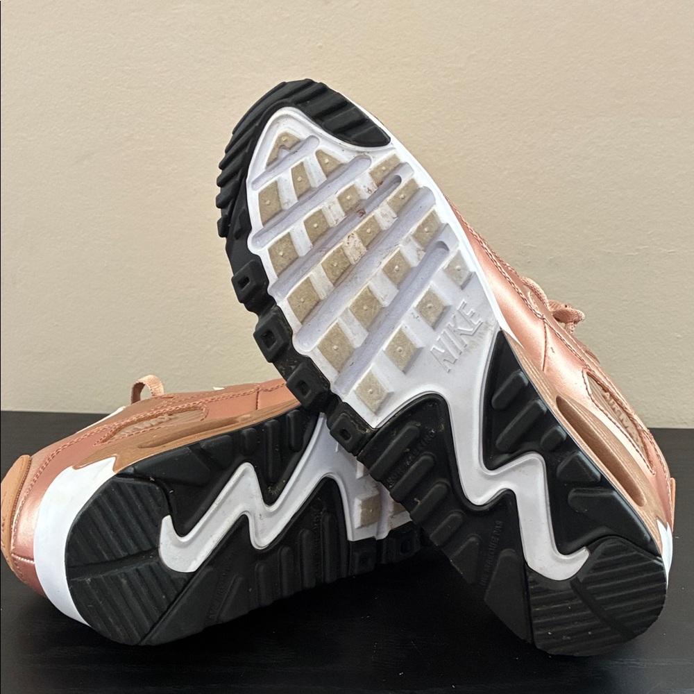 Nike Air Max 90 SE Metallic Bronze size 4.5y - Picture 6 of 9